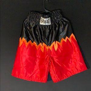 Everlast Flame Trunks size Medium Orange red Black